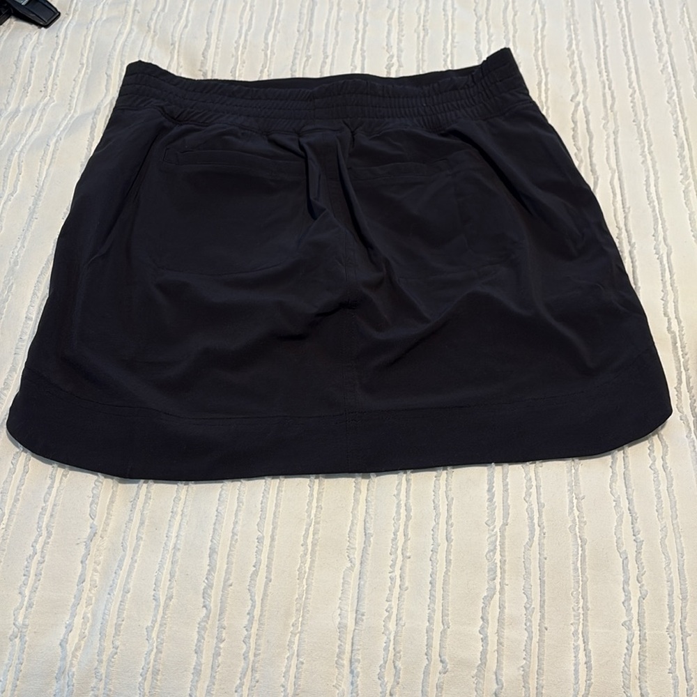 EUC Athleta Skort - Size 4 - Picture 6 of 11